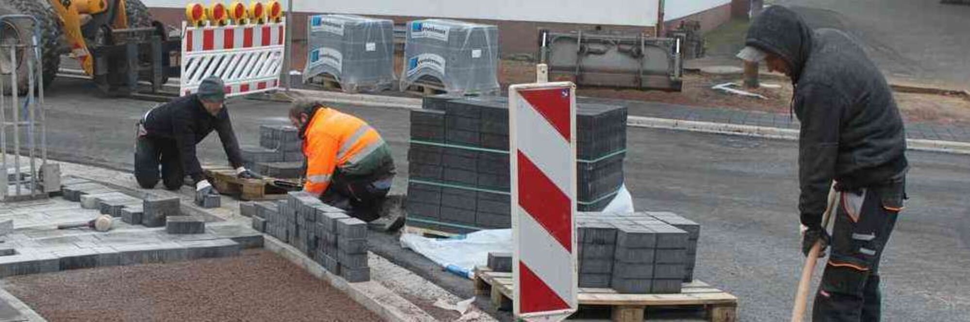 Straßenbau Ich suche Mitarebeiter im Bereich Web-Entwicklung